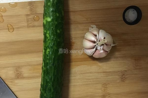 五香花生米拌黄瓜的做法图解4