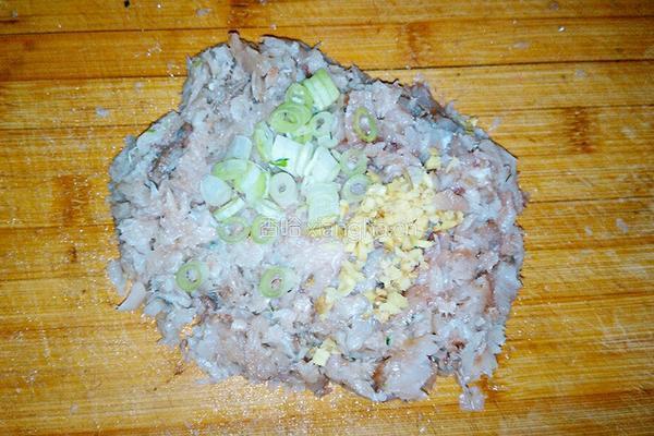 鲅鱼馅饺子的做法图解3