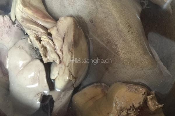 卤猪肝的做法图解1