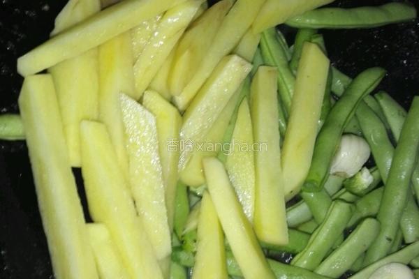 东北炖菜芸豆炖土豆的做法图解3