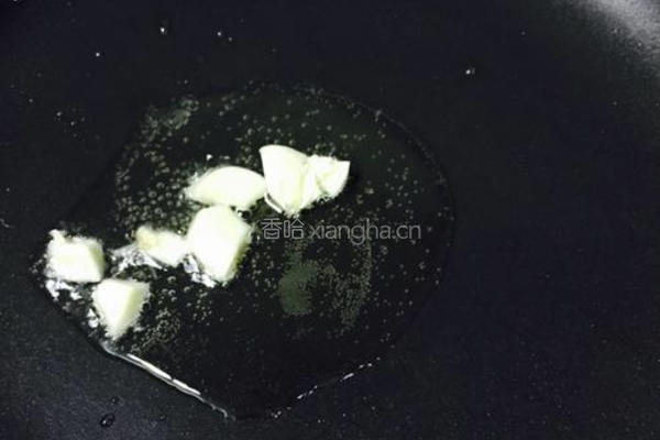 西兰花炒虾球的做法图解5