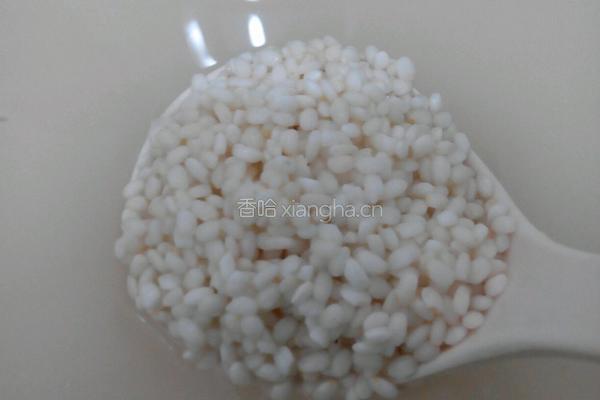 蜜枣糯米粥的做法图解1
