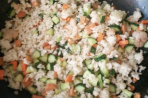 虾仁炒饭的做法图解8