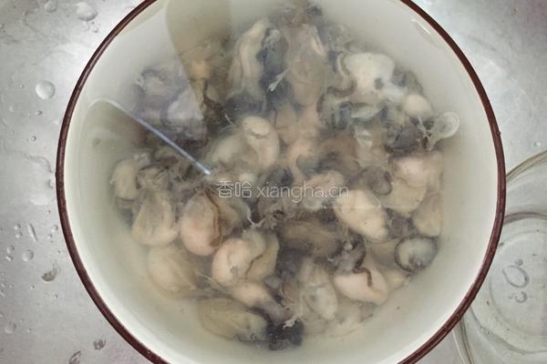 海蛎豆腐汤的做法图解3