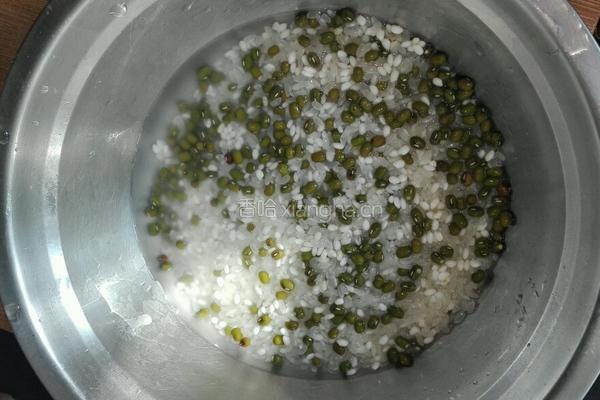 虾米青菜粥的做法图解1