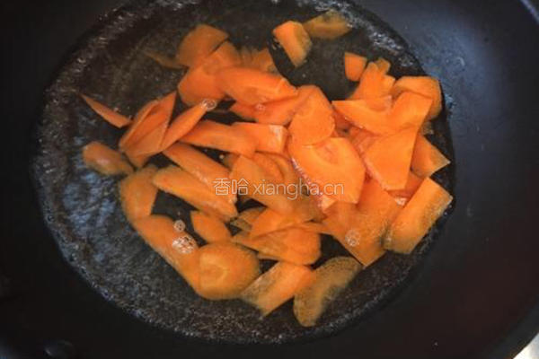 胡萝卜炒牛肉的做法图解5