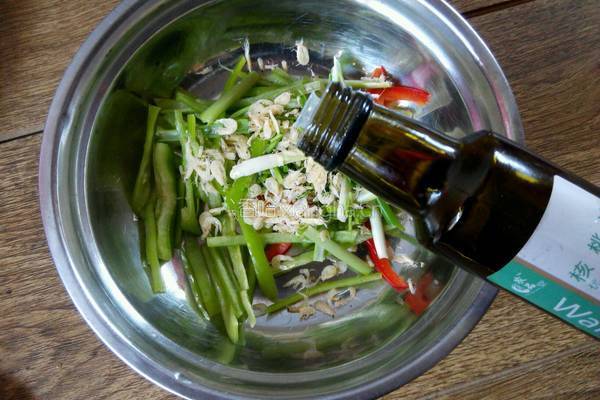 拌老虎菜的做法图解5