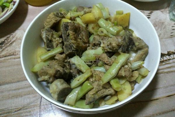 排骨土豆炖豆角的做法图解9
