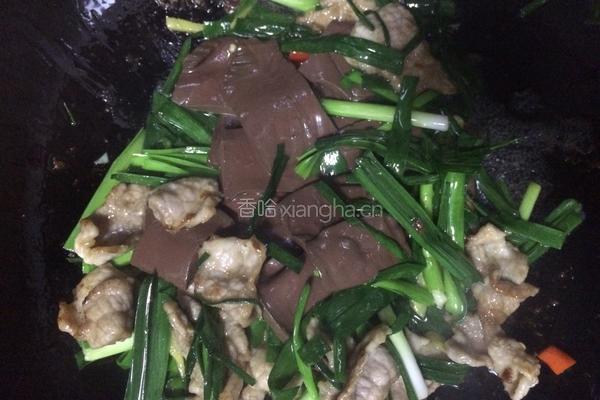 血豆腐肉片炒青蒜的做法图解10