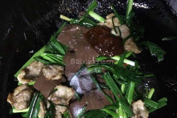 血豆腐肉片炒青蒜的做法图解11