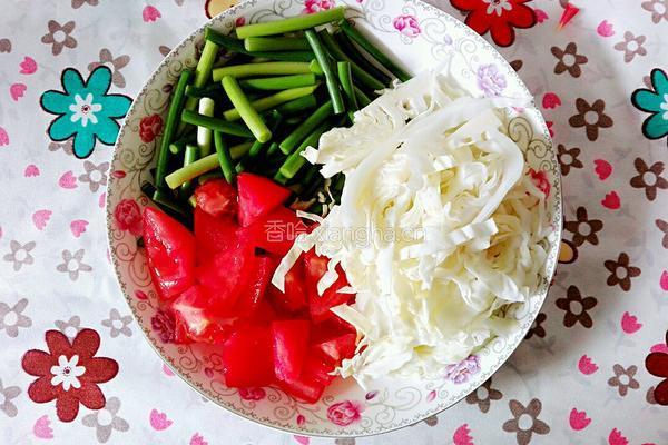 素菜炒面的做法图解2