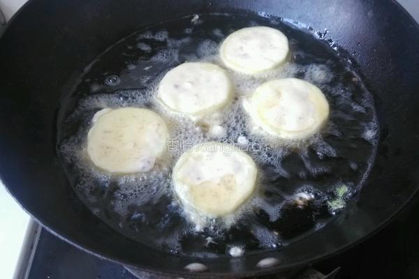 香酥炸茄盒的做法图解11