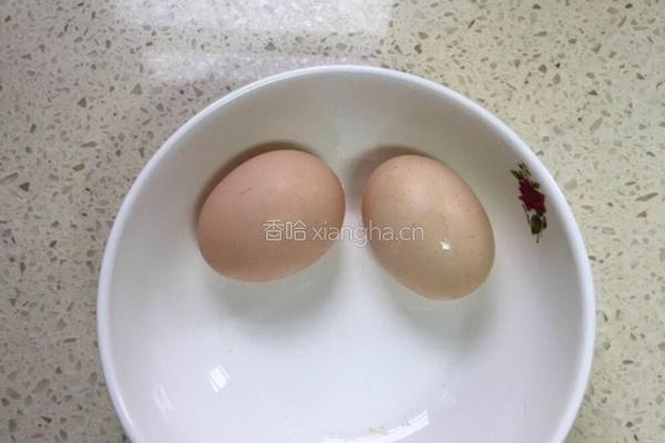 鸡蛋炒河粉的做法图解1