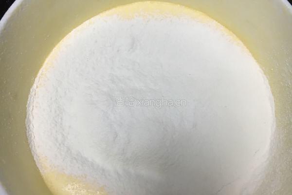 蜂蜜芝麻巧克力豆小蛋糕的做法图解5