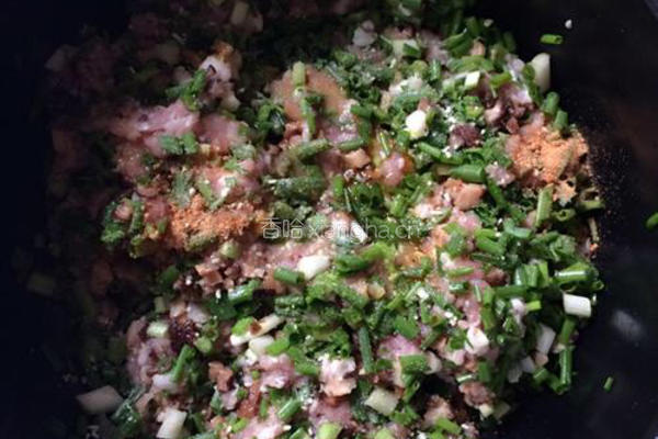 香菇猪肉饺子的做法图解5