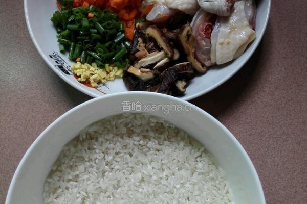 香菇鸡肉粥的做法图解2