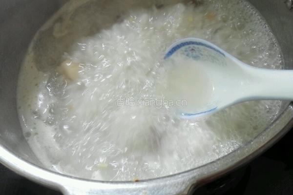 香菇鸡肉粥的做法图解4