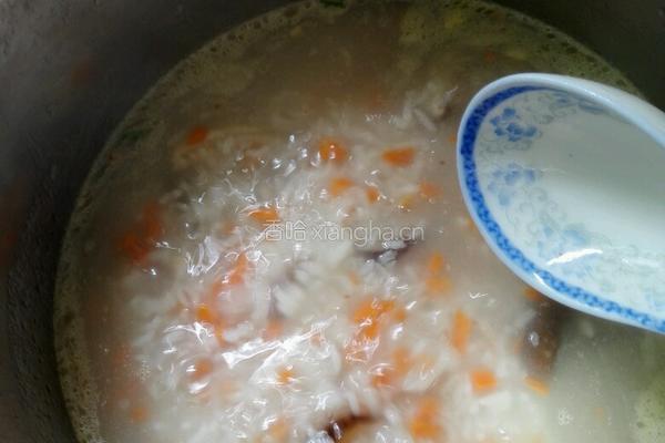 香菇鸡肉粥的做法图解5