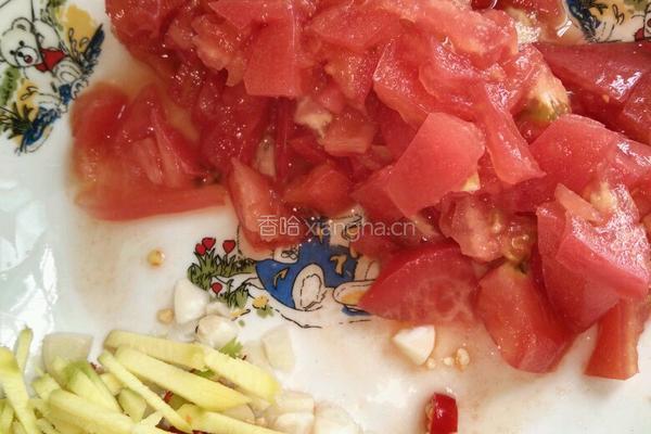 酸辣白鲢鱼的做法图解2