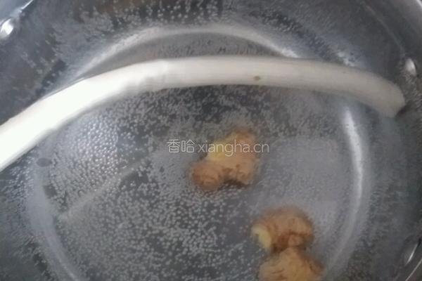 清炖鱼的做法图解1