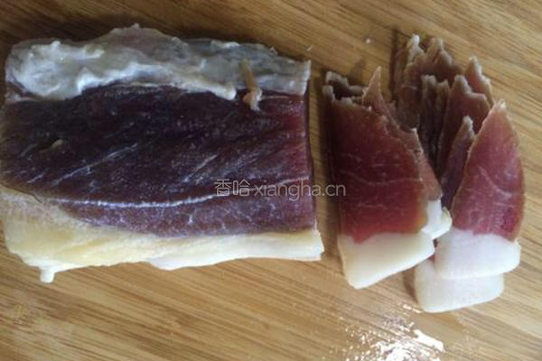 鲜笋炒腊肉的做法图解4