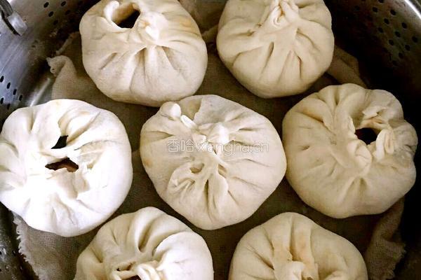 排骨扁豆包子的做法图解3