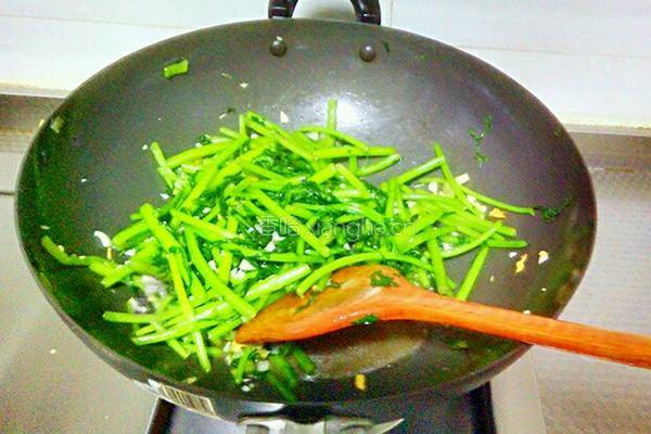 清炒茼蒿的做法图解9