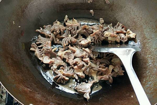 酸辣鸡肾的做法图解4