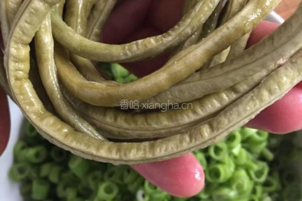 烂肉酸豇豆的做法图解1