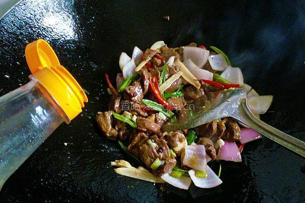 小炒牛肉片的做法图解12