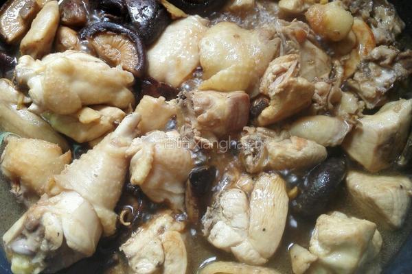 鸡肉炖蘑菇的做法图解7