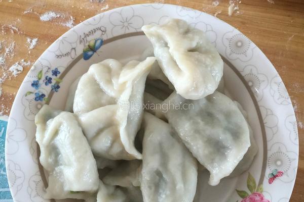猪肉韭菜鸡蛋水饺的做法图解7