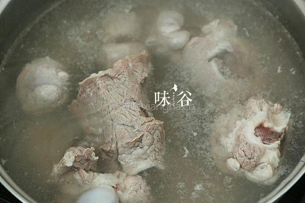 霸王花煲猪骨的做法图解1