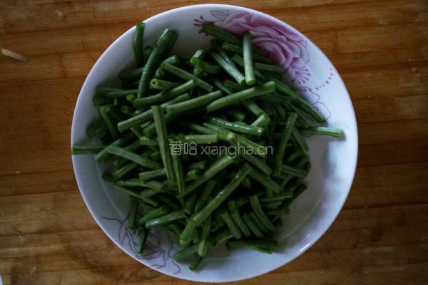 豇豆炒土豆的做法图解2
