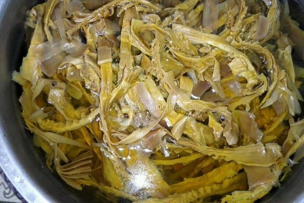 笋干炒肉的做法图解1