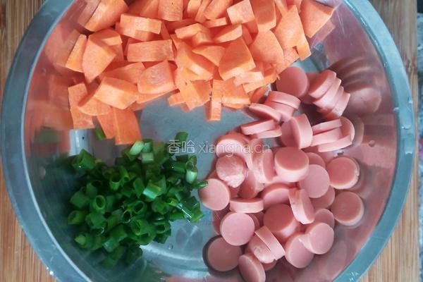 火腿蛋炒饭的做法图解1