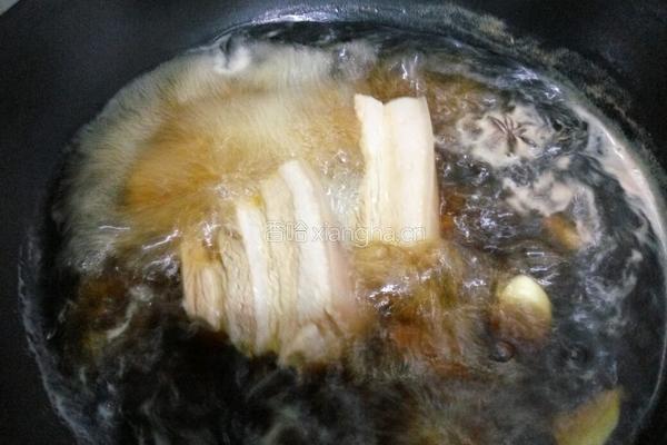 茶香梅菜扣肉的做法图解4