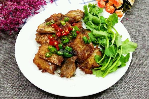 黑胡椒干煎带鱼的做法图解7