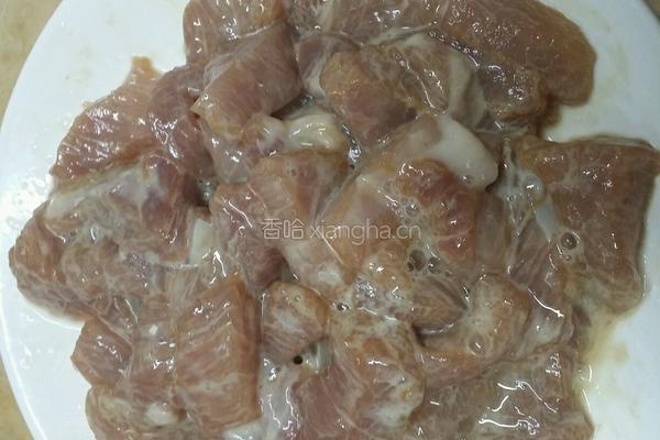 糖醋肉的做法图解2