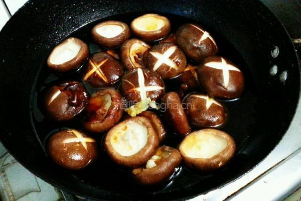 原汁原味卤香菇的做法图解4