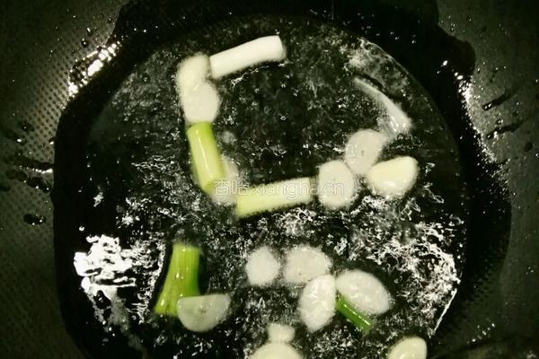 香菇胡萝卜炒肉的做法图解5