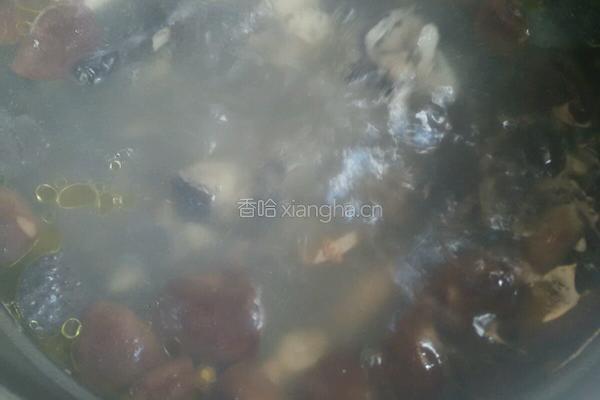 香茹乌鸡汤的做法图解4