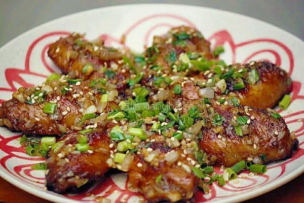 蒜香鸡中翅的做法图解1