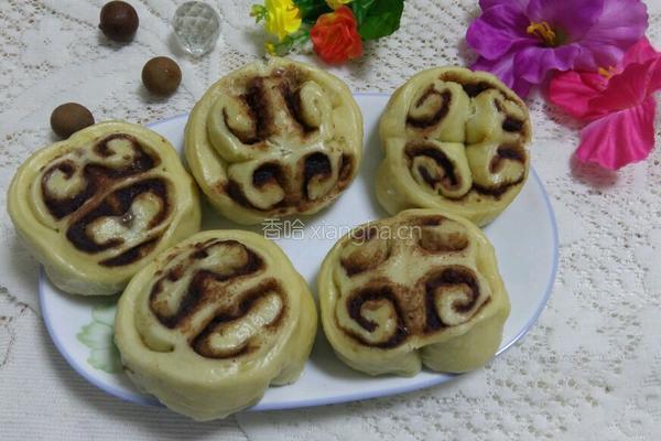 豆沙四喜卷的做法图解10