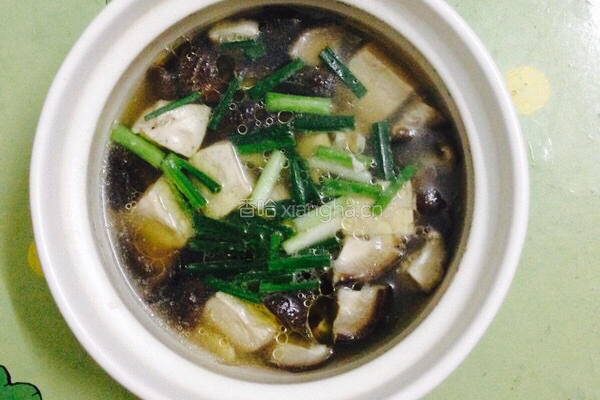 香菇海虾豆腐汤的做法图解7