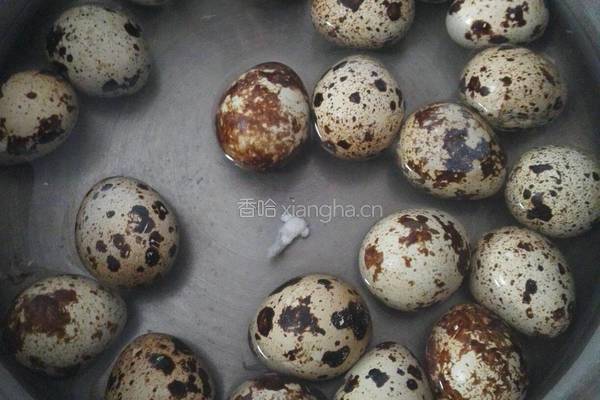 小菜凉拌蒜泥鸡蛋的做法图解2