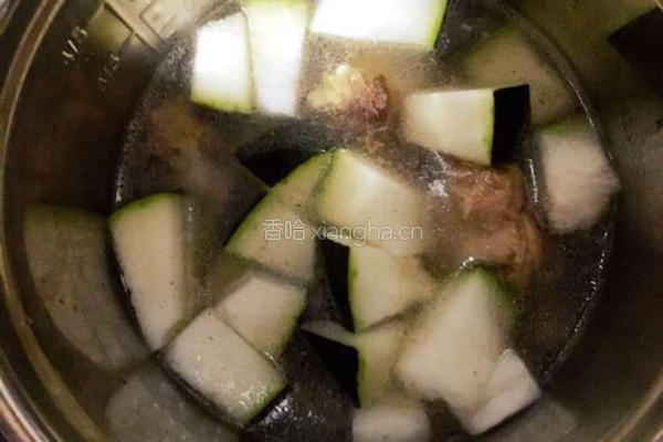 筒骨冬瓜汤的做法图解8