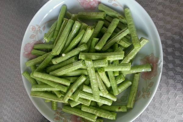 豆角炒肉丝的做法图解3