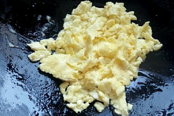 双椒炒饭的做法图解3