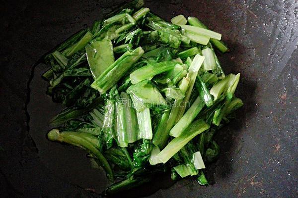 清炒油麦菜的做法图解3
